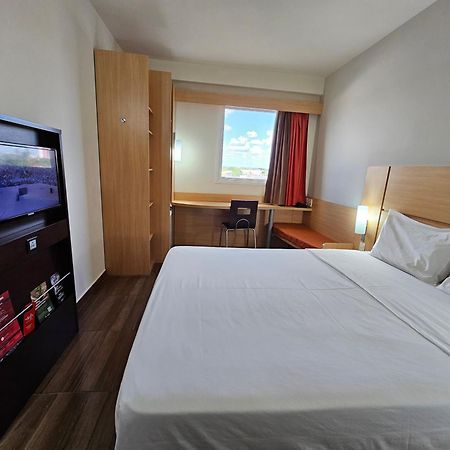 Отель Ibis Мосоро Экстерьер фото